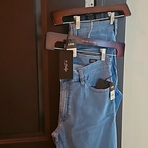 Men's Ultra comfortable light blue jeans